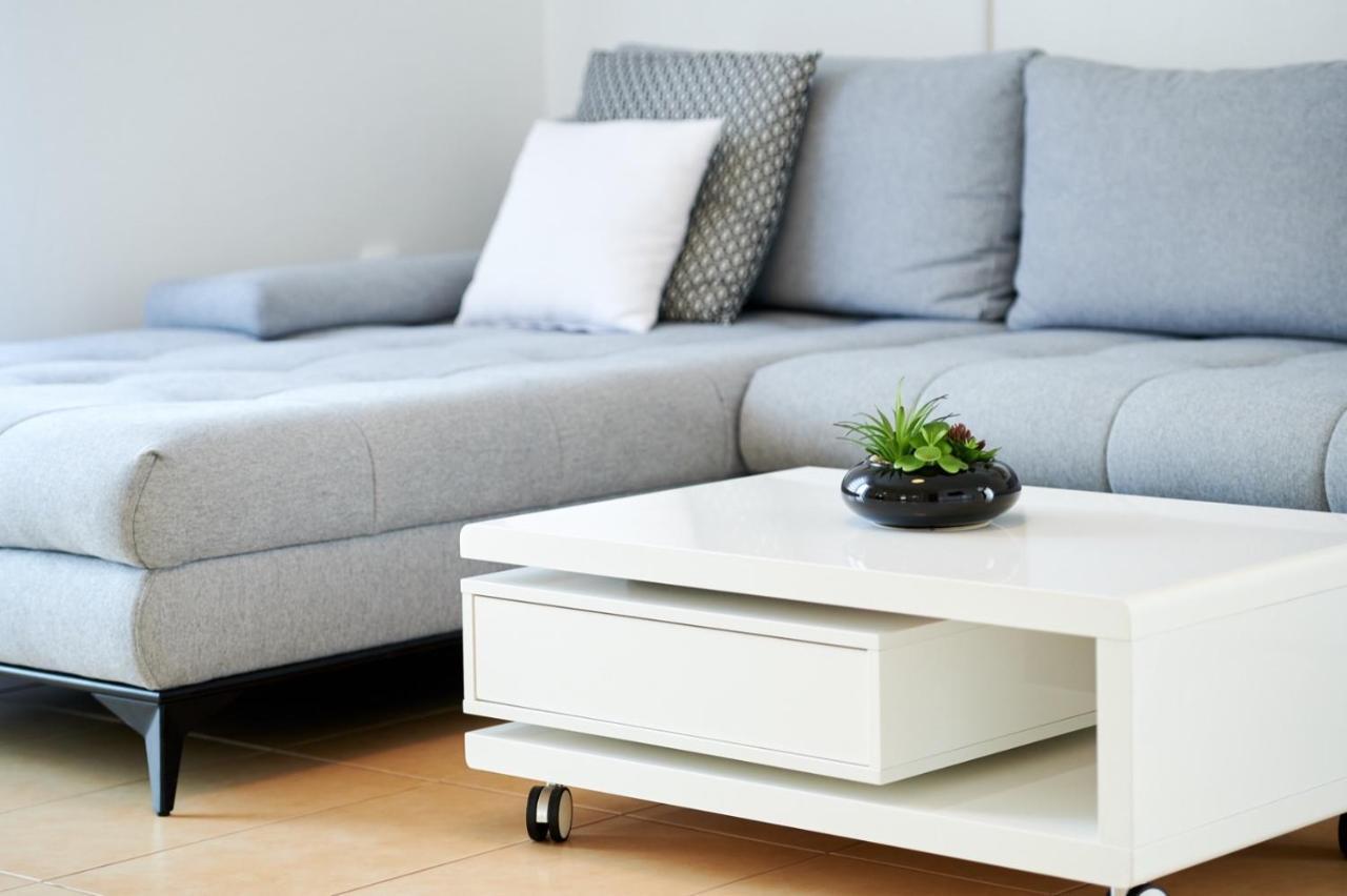 Appartement Adrian1 *