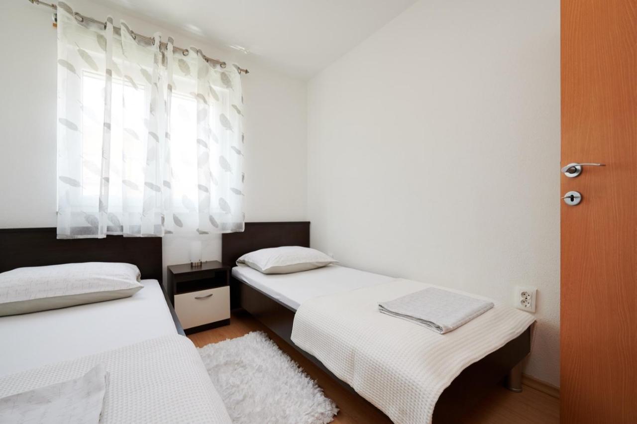 Adrian1 Appartement Trogir